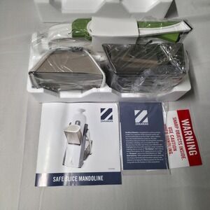 Zakarian Safe Slice Mandoline Model K50008 Green